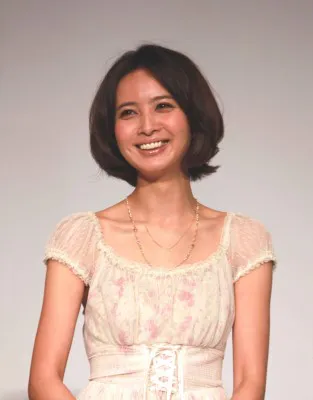 「クスリと笑っていただけるような番組にしていきたい」と話す加藤夏希