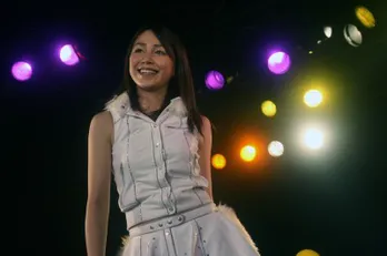 吉川友が初のワンマンライブ！　超満員の会場に感激!!