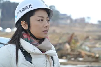 震災から一年…小池栄子が思いを明かす