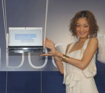 持ってる男性はかっこいい！ 西山茉希がトークイベントに登場