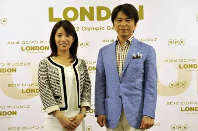 NHKでのロンドンオリンピックの開会式を担当する廣瀬智美アナウンサーと武田真一アナウンサー（左から）