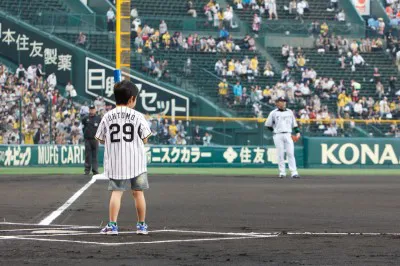 「始球式は空振りすると教えてもらってたけど、ホントは打ちたかった」と福くん