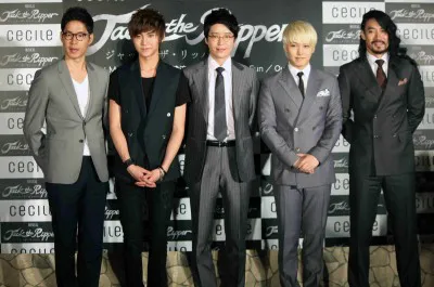 制作発表に登場した、ユ・ジュンサン、ソン・スンヒョン、オム・ギジュン、ソンミン、シン・ソンウ（写真左から）