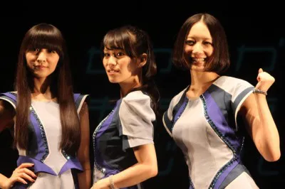 3人はホログラフィック映像で「マキシマム ザ ホルモンや芦田愛菜と共演してみたい！」と明かす