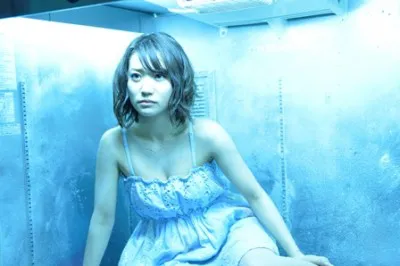グリコ「アイスの実」の新TVCMで、凍死状態で見つかる大島優子