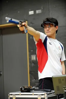 最速メダリストを期待される射撃・松田知幸選手