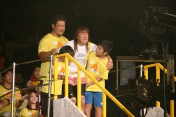 佐々木健介ファミリーのチャリティーマラソンが放送中にゴール！ 「24時間テレビ」が感動のフィナーレ!!