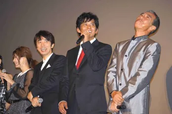 飾ったのは有終の“痔”!? 映画「踊る大捜査線」爆笑舞台あいさつ