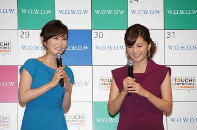 「TOUCH!WOWOW 2012」の全体MCを務める高島彩と中野美奈子(写真左から)