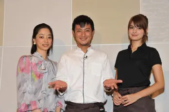 原宿のカフェを舞台に、トークとドラマが融合した新感覚番組が誕生!!