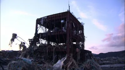 宮城・南三陸町の防災対策庁舎の姿が震災被害の大きさを物語っている