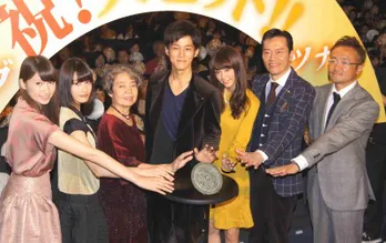 「ハイヒールのことは置いといていただいて…」“底なし沼”樹木希林に桐谷美玲が苦笑い