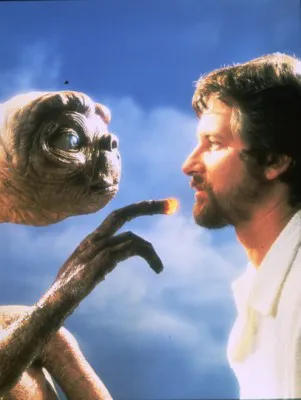 「E.T.」には続編構想があったというが、この作品以上のものは撮れないとスピルバーグ監督は語る