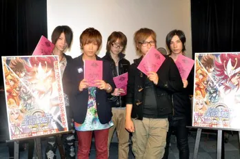 「聖闘士星矢Ω」の新主題歌を歌う√5が、番組内で声優デビュー!?