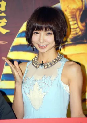 麻里子さま「エジプト行くなら、ツタンカーメン姿の秋元才加と!」