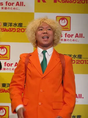 今大会から予選が行われることになった名古屋からやって来たオレンジ・田中。「名古屋の景気回復に向け、頑張ります」