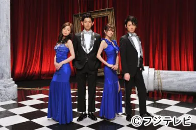 【写真】尾野真千子、瑛太、真木よう子、綾野剛(写真左から)が妖艶なダンスを踊る