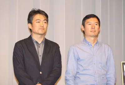 現在の主人公役の奥寺健アナ、川端健嗣アナ(写真左から)