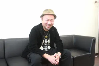 松岡茉優は先輩!? マキタスポーツ、役者活動本格化へ