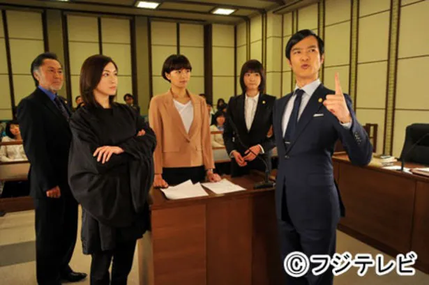 ゲスト出演することが分かった広末涼子(写真左から二番目)と榮倉奈々(写真左から三番目)