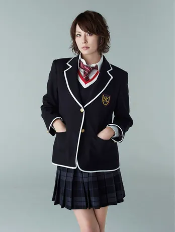“女子高校生”米倉涼子の制服姿が解禁に!