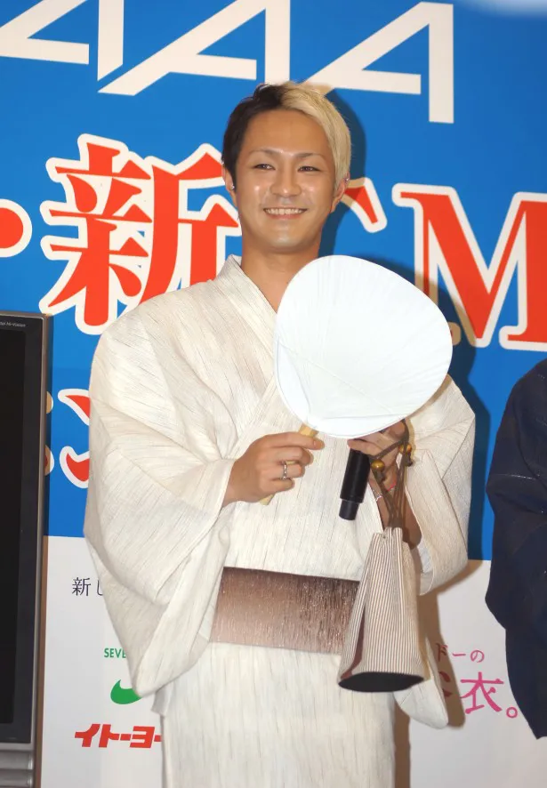 シンプルな浴衣をデザインした浦田直也