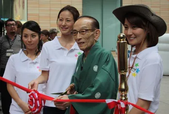 「座布団10枚!」の“歌丸スライダー”をお披露目!