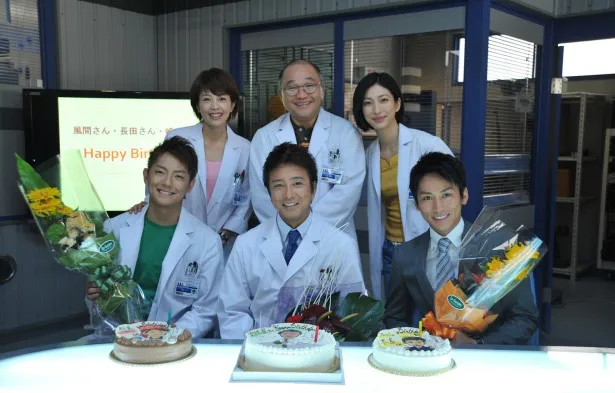 8月にこぞって誕生日を迎えた「科捜研の女」出演の長田成哉、風間トオル、崎本大海ら(写真手前左から)