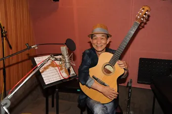 年末は「紅白歌合戦」!? 笹野高史が26年ぶりに復活の「特捜最前線」で名曲「私だけの十字架」をカバー!