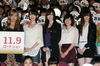 手汗を気にする中島健人に橋本奈々未「そんなにべちょっと感じたことはない…」