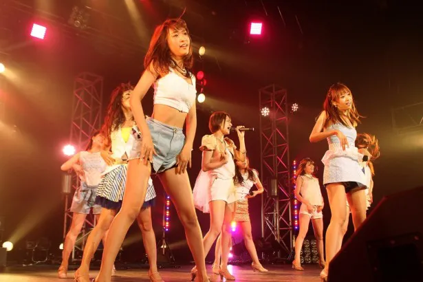 【写真】「P祭2」に登場し、セクシーなダンスを披露する11人組アイドルユニット・predia