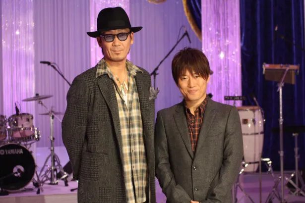 テーマソング発表取材会に出席したコブクロの黒田俊介、小渕健太郎(写真左から)