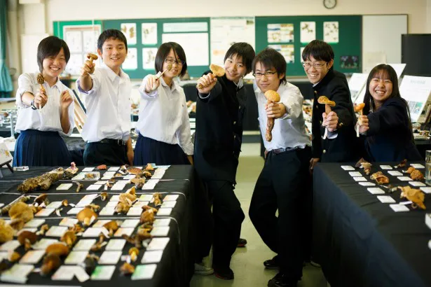 櫻井翔が出会った兵庫県立御影高校環境科学部生物班の部員たち