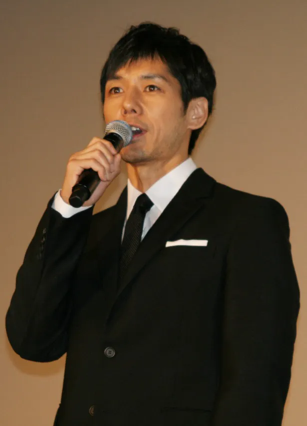 【写真】キム監督に「西島さんの体の中には、アクション俳優としてのDNAがたくさん流れている！」と言われ、「本当です！」と力強く応じる西島秀俊