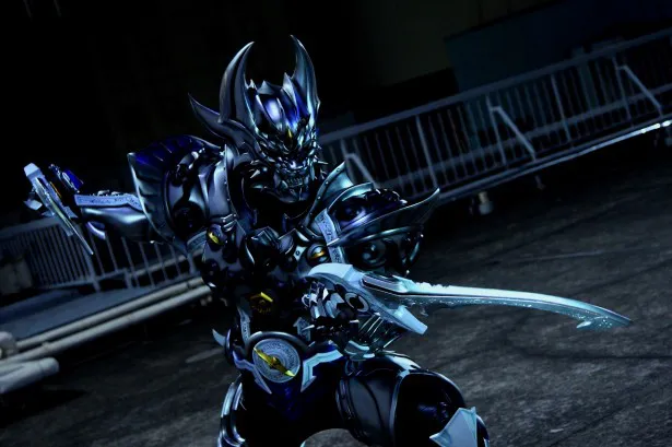 「絶狼＜ZERO＞-BLACK BLOOD-」のメインキャラクター、銀牙騎士・ゼロ　