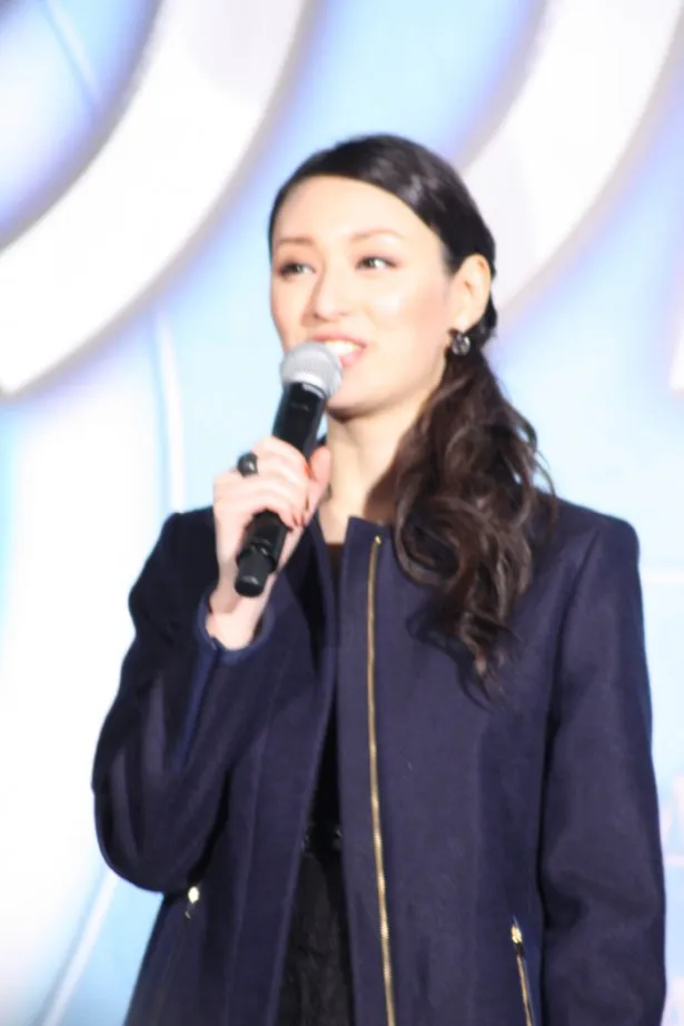 栗山千明は'14年1月期に放送された「チーム・バチスタ4 螺鈿迷宮」に引き続いての出演となる