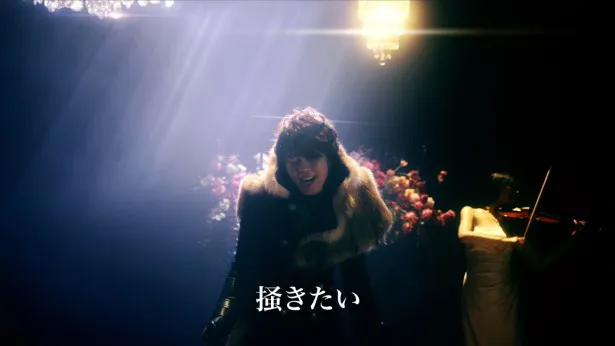 【画像】CMでデリケートゾーンの悩みを切なく歌い上げる西川貴教