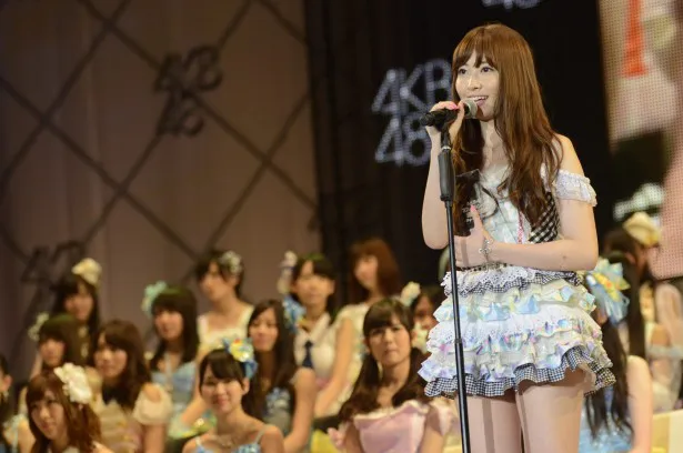 例年、AKB48劇場で発表される速報後の小嶋陽菜によるツイートで、“こじはる”ファンは本気で投票を始めるといわれている。昨年の順位は第9位(6万7424票）