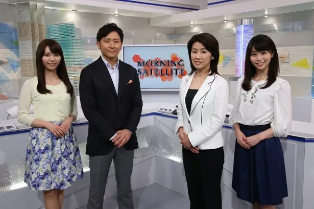 「News モーニングサテライト」に出演する(左から)瀧口友里奈、林克征アナ、佐々木明子アナ、伊藤京子