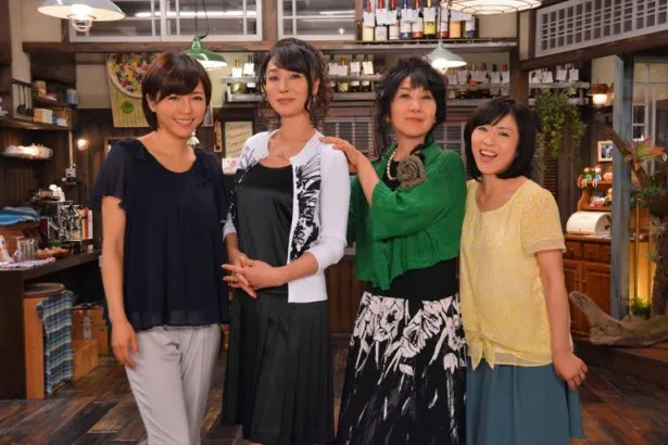 9月1日(月)スタート「ほっとけない魔女たち」に出演する釈由美子、浅野ゆう子、室井滋、松本明子（写真左から)