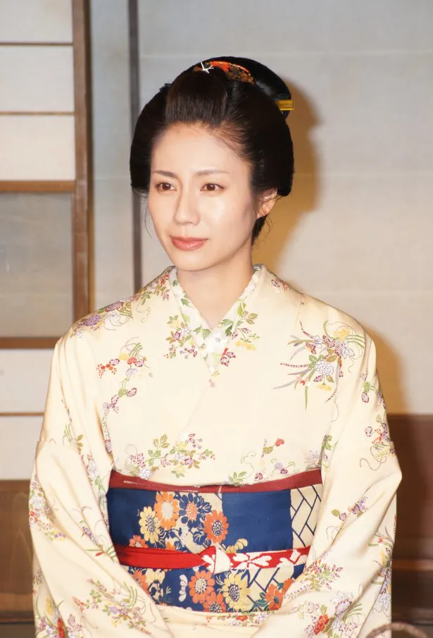 【写真を見る】松下は、気象学者・野中到の妻・千代子を演じる