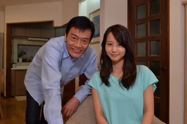 堀北真希と遠藤憲一が娘と父を演じる。遠藤は悪役専門役者の役で、当たり役は「ドブネズミ」という設定