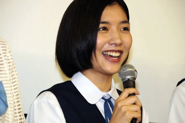 園子役の伊藤梨沙子は「誰でも作品中の誰かに共感できる、年齢層関係なく楽しめる作品だと思います」とコメント