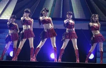 ℃-uteファン納得の大豪雨!? 荒天の「記念日」に武道館ライブを開催