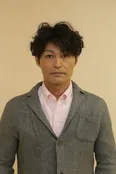 安田顕は「脚本・バカリズムさんの独自の世界観を他者が演じ、演出されたとき、どんなものになるのか。得体の知れぬワクワクを抱いてます」と期待