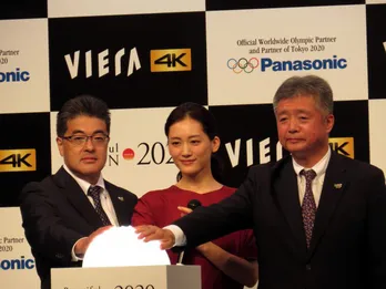 綾瀬はるかがジュニアアスリートとの触れ合いで驚きの連続!