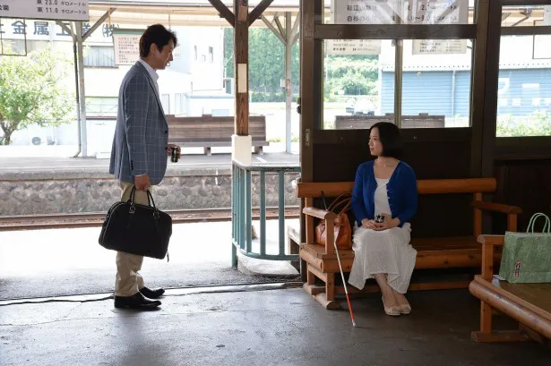 駅で出会った理生と涼太は、少しずつ距離を縮めていく