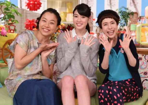 「メレンゲの気持ち」で三吉彩花（中央）が新MCとして、久本雅美（右）、いとうあさこ（左）の2人に加わる