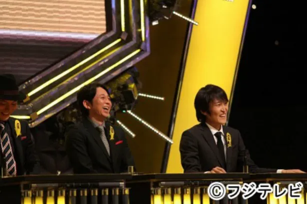 伊藤修子は「IPPONグランプリ」にて千原ジュニア(右)、有吉弘行(中央)、こいで(左)、飯尾和樹とBブロックで戦う