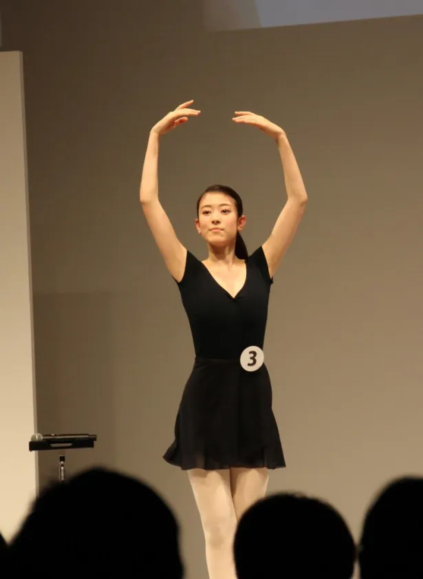 小林京香は、全国大会出場レベルのバレエで審査員を魅了